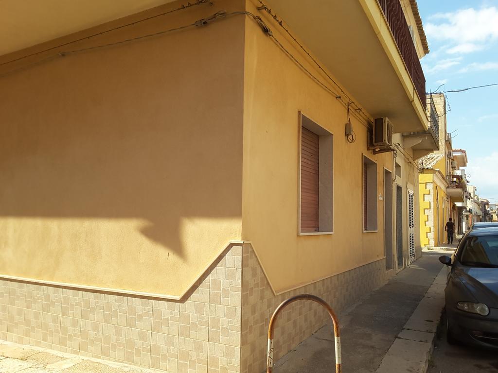 La Casa Di Salvi Apartment Санта Кроче Камерина Екстериор снимка